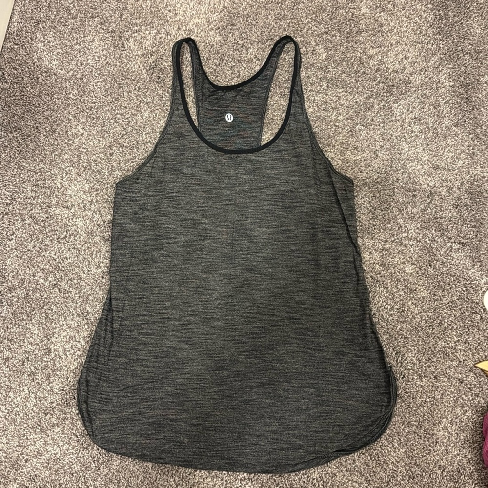 Lulu tank - size 6 or 8.